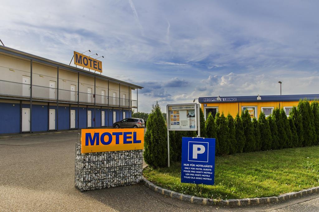 Tour-Motel Wilfersdorf  Exterior foto